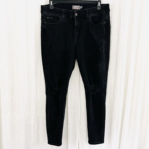 Torrid Black Ripped Torn Stretchy Bomb Shell Skinny Jeans - Plus Size 18R - Picture 1 of 9